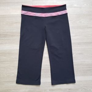 Lululemon Reversible Cropped Leggings Black Pink